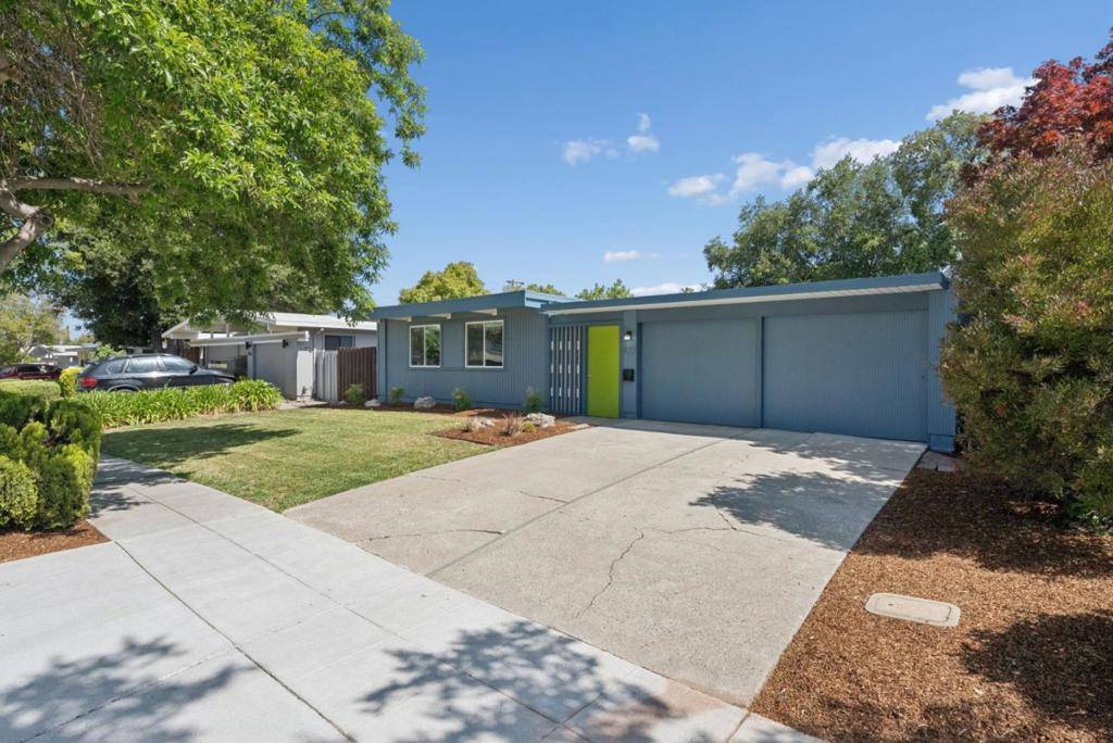 Sunnyvale, CA 94087,822 Dartshire WAY
