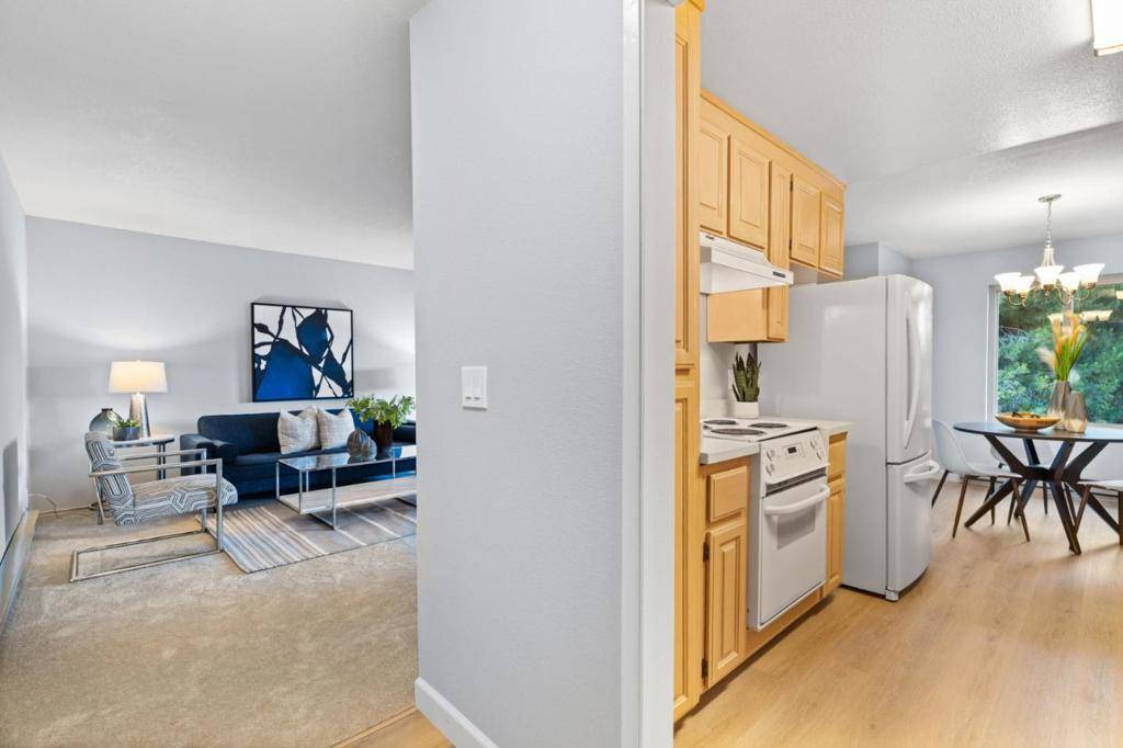 Mountain View, CA 94043,264 N Whisman RD #26