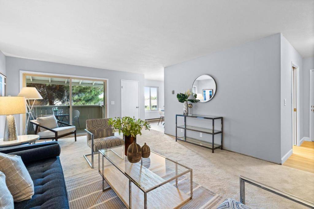 264 N Whisman RD #26, Mountain View, CA 94043