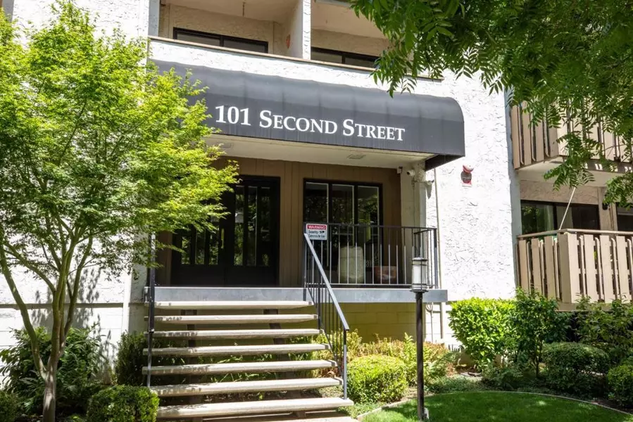 101 2nd ST #2, Los Altos, CA 94022