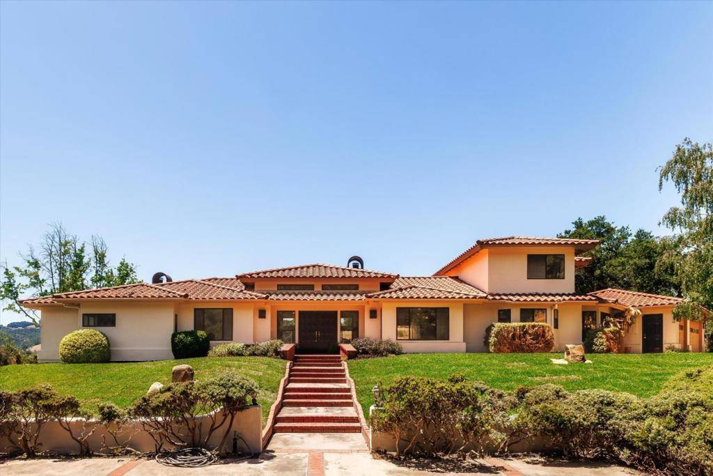 9400 Corriente RD, Atascadero, CA 93422