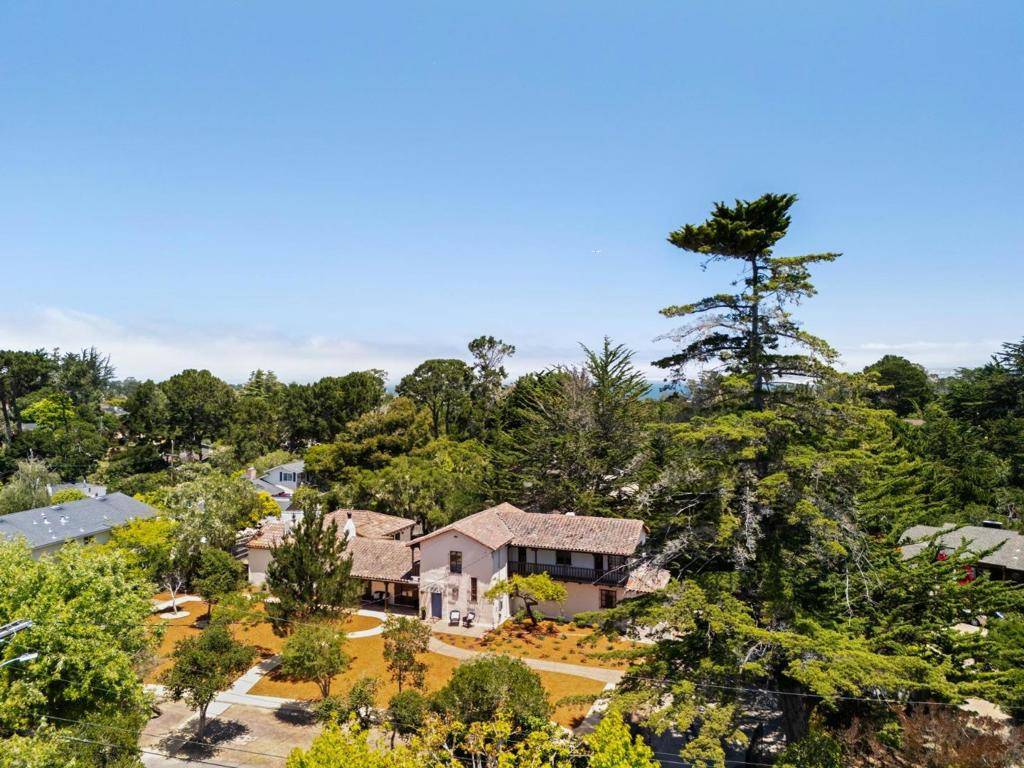 401 San Bernabe DR, Monterey, CA 93940