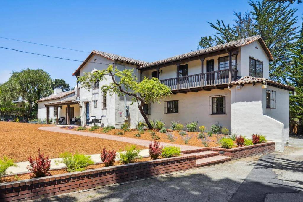 401 San Bernabe DR, Monterey, CA 93940