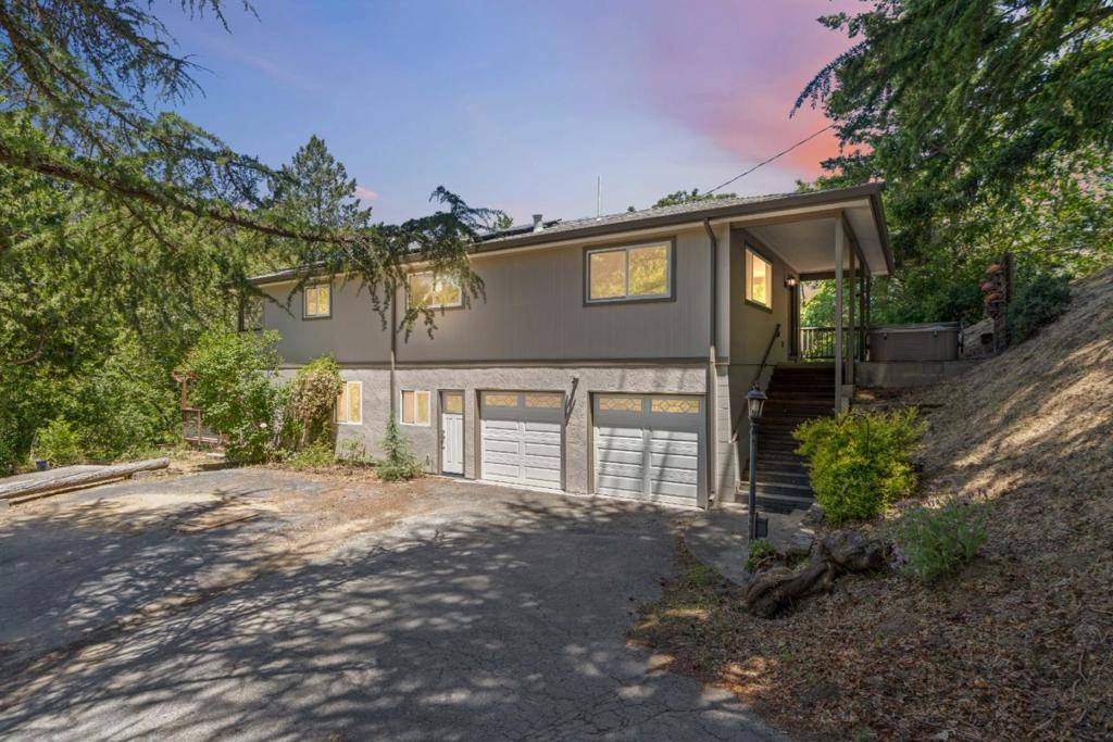 24895 Skyland RD, Los Gatos, CA 95033