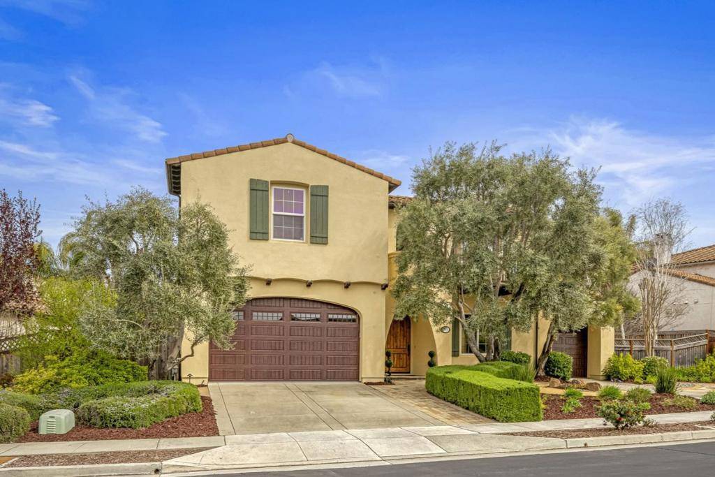 2555 Muirfield WAY, Gilroy, CA 95020