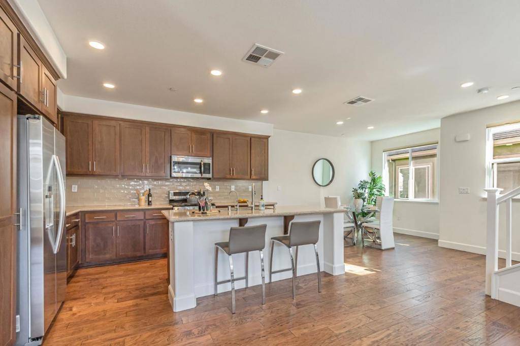 Newark, CA 94560,38984 Primula TER