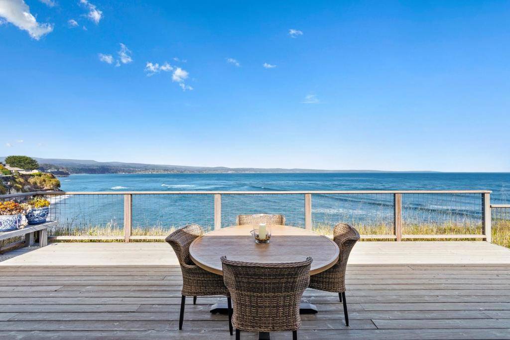 Santa Cruz, CA 95062,4250 Opal Cliff DR