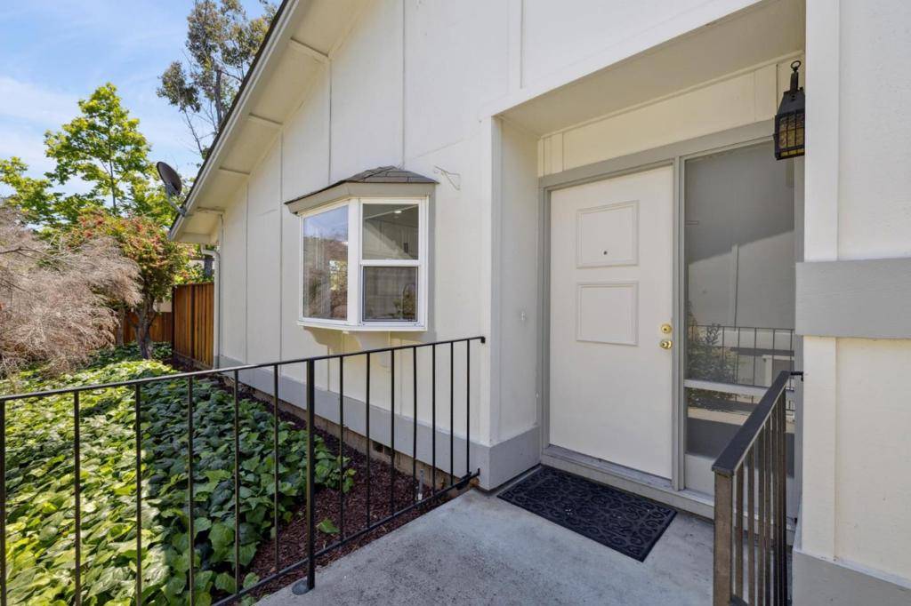 Cupertino, CA 95014,10892 Northfield SQ