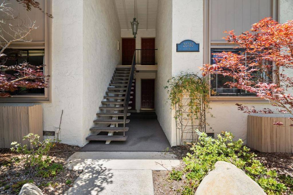 Saratoga, CA 95070,20780 4th ST #7