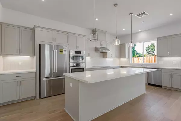 San Ramon, CA 94583,328 Isabelline CT