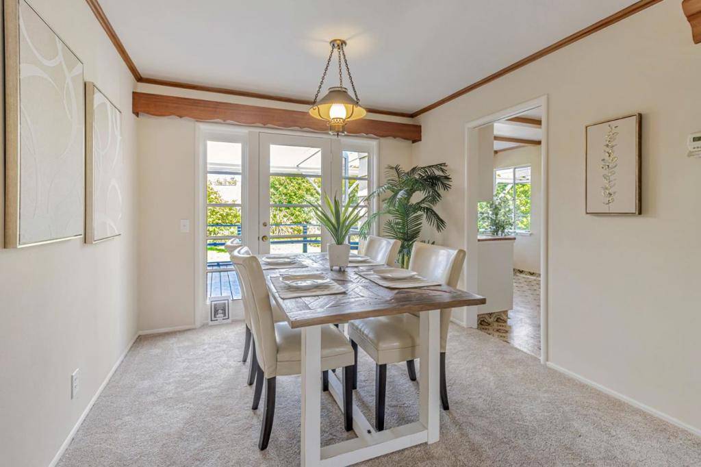 Los Altos, CA 94024,1700 Parkhills AVE