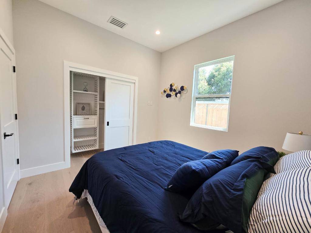 Mountain View, CA 94041,95 Centre ST