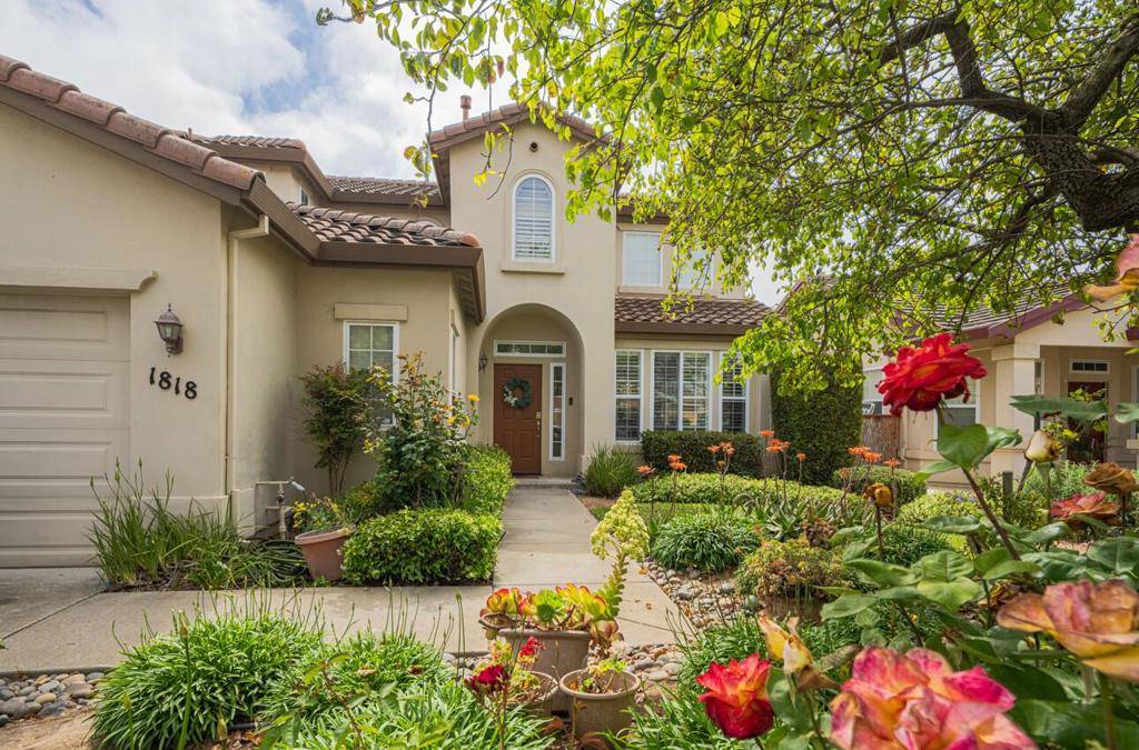 Salinas, CA 93906,1818 Lancashire DR