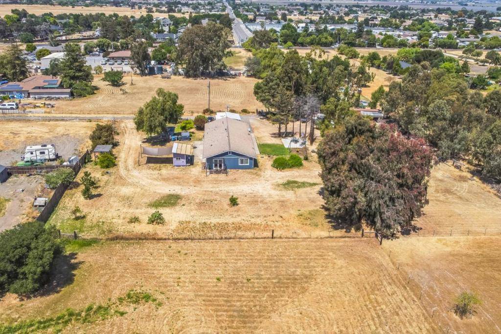 Hollister, CA 95023,80 Mansfield RD