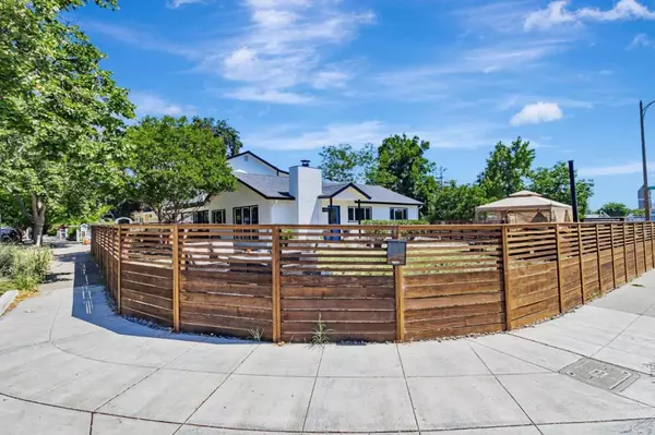 Redwood City, CA 94061,2698 Goodwin AVE