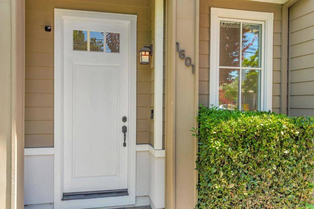 Redwood City, CA 94061,1601 Kentfield AVE