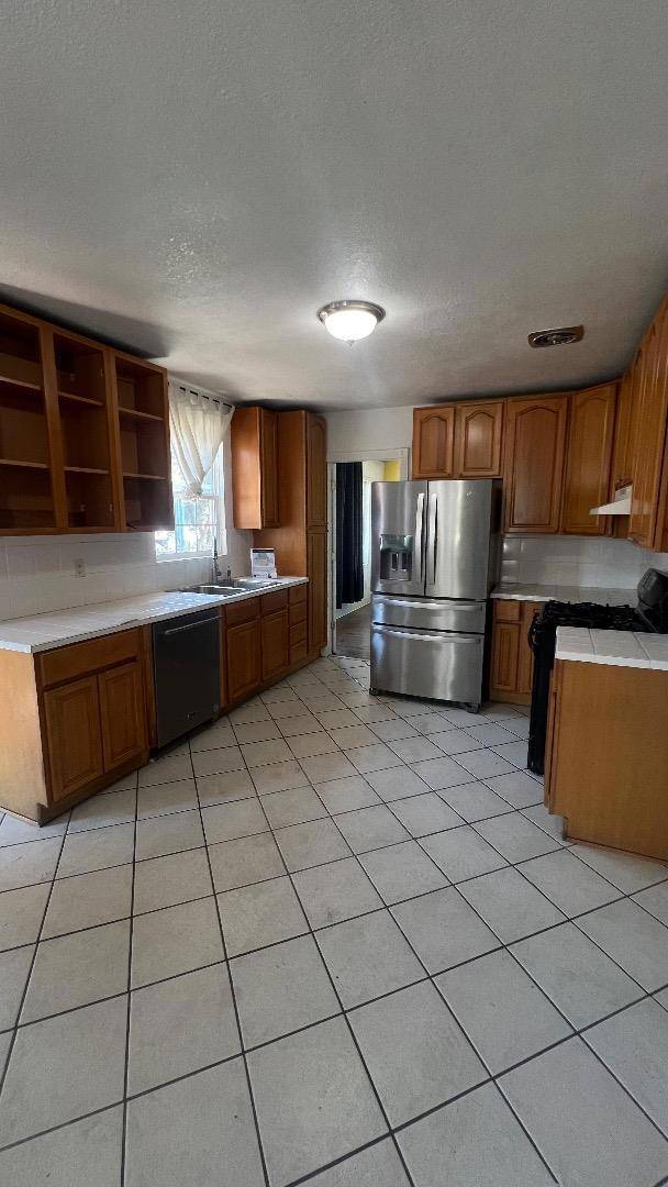 Oakland, CA 94621,1346 80th AVE