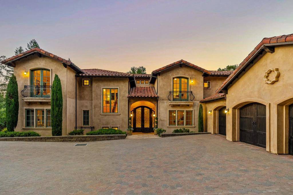 11860 Francemont DR, Los Altos Hills, CA 94022
