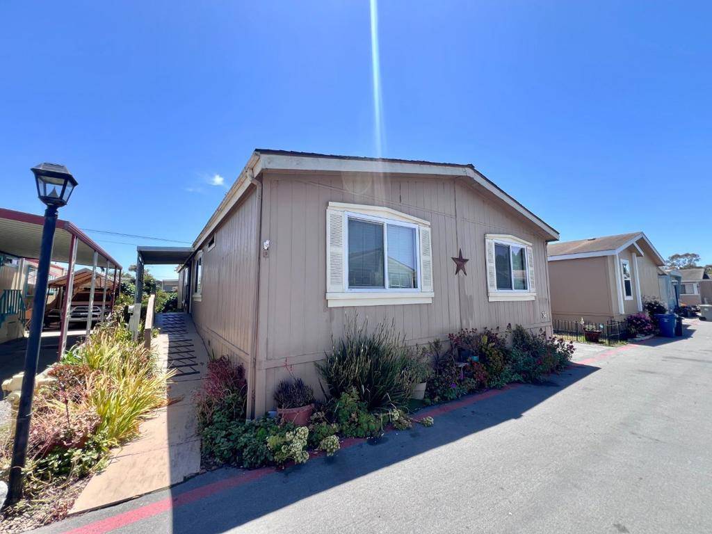 20 Russell RD, Salinas, CA 93906