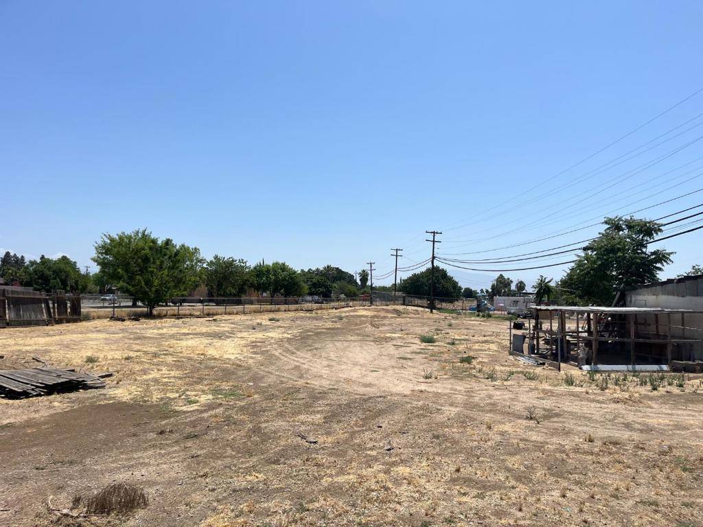 Bakersfield, CA 93305,1600 Kentucky ST