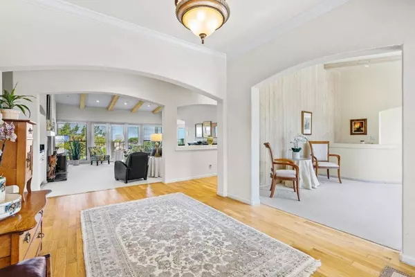 Monterey, CA 93940,25611 Whip RD