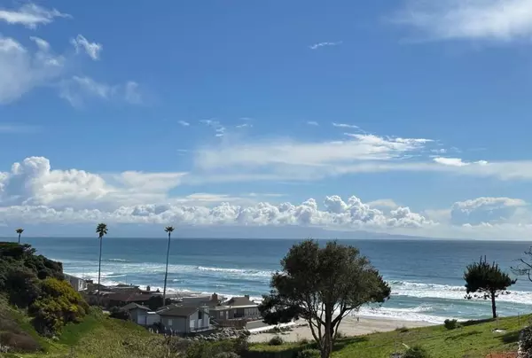 Aptos, CA 95003,664 Bayview DR