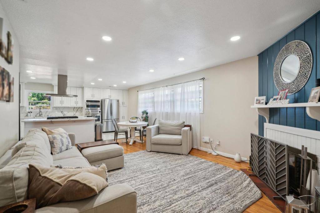 Hayward, CA 94544,32027 Carroll AVE