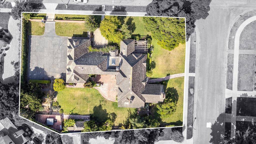 Salinas, CA 93901,8 Los Laureles AVE