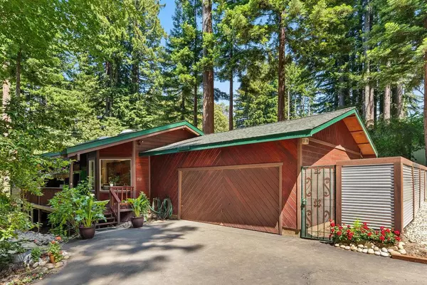 252 Nichols DR, Santa Cruz, CA 95060
