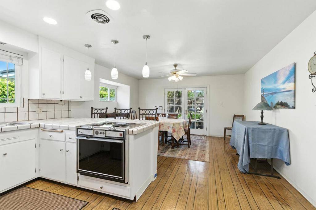 Fremont, CA 94536,5222 Keystone DR