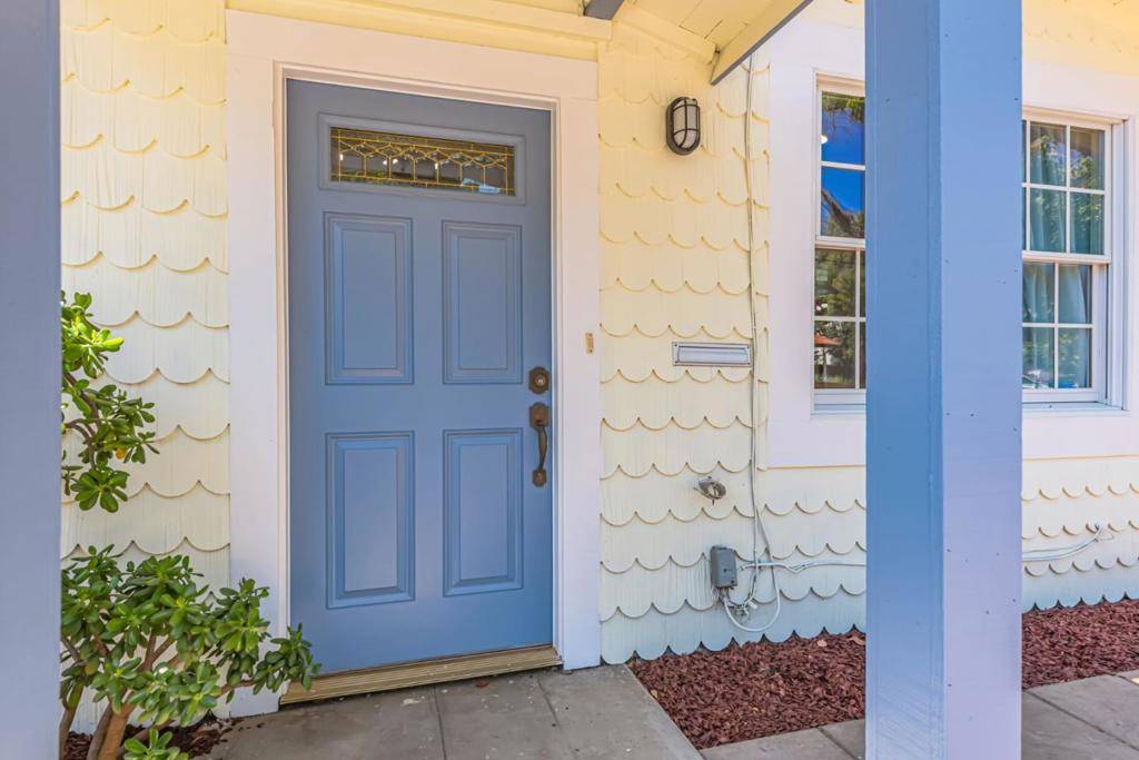 Mountain View, CA 94041,545 W Dana ST