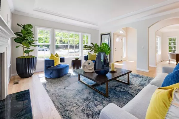Palo Alto, CA 94306,850 Arroyo CT