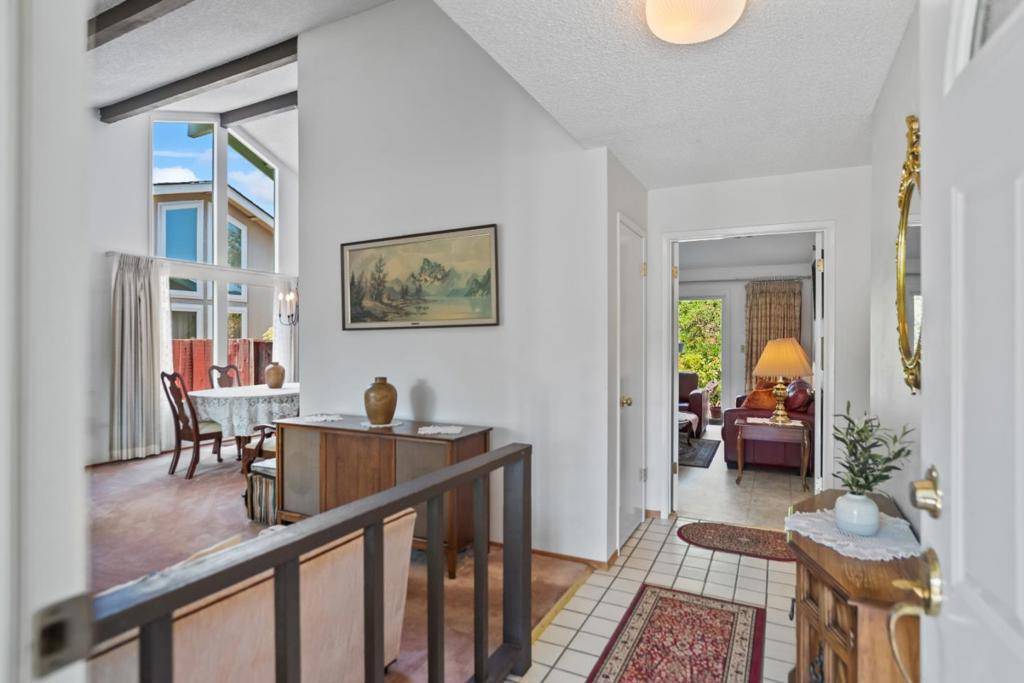 Sunnyvale, CA 94087,1236 Robbia DR