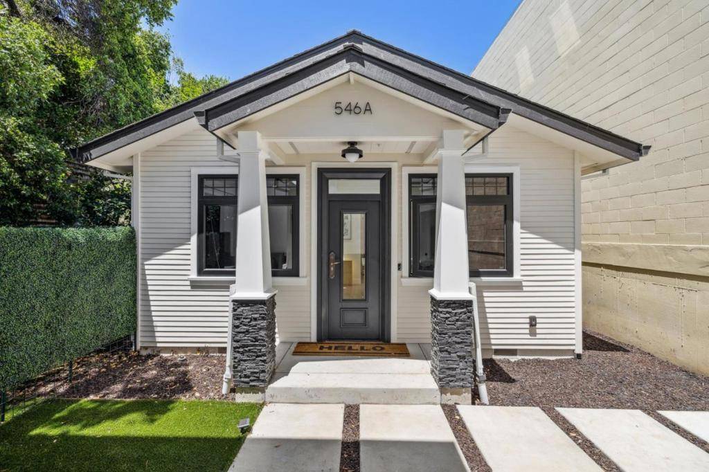 Palo Alto, CA 94306,546 Oxford AVE