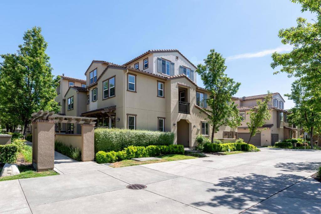 5300 Fioli LOOP, San Ramon, CA 94582