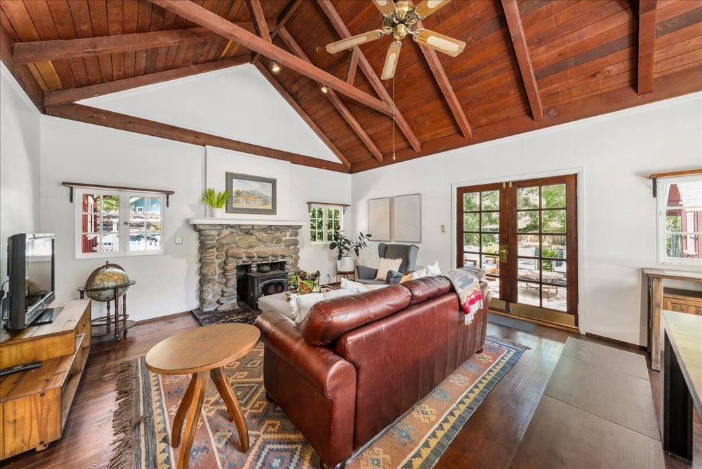 Carmel Valley, CA 93924,11 Southbank RD