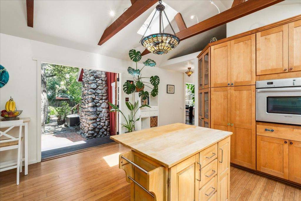 Carmel Valley, CA 93924,11 Southbank RD