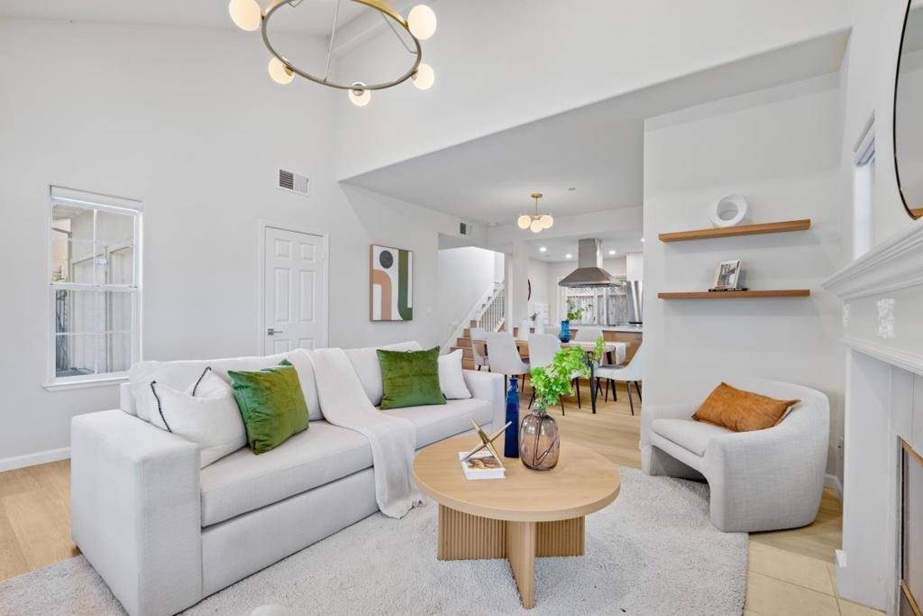 Mountain View, CA 94043,838 Excell CT