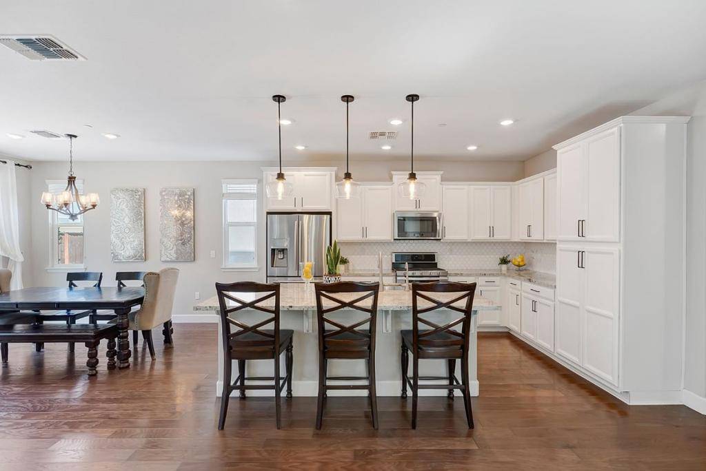 2551 Apricot WAY, Gilroy, CA 95020