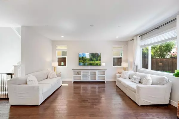 Gilroy, CA 95020,2551 Apricot WAY