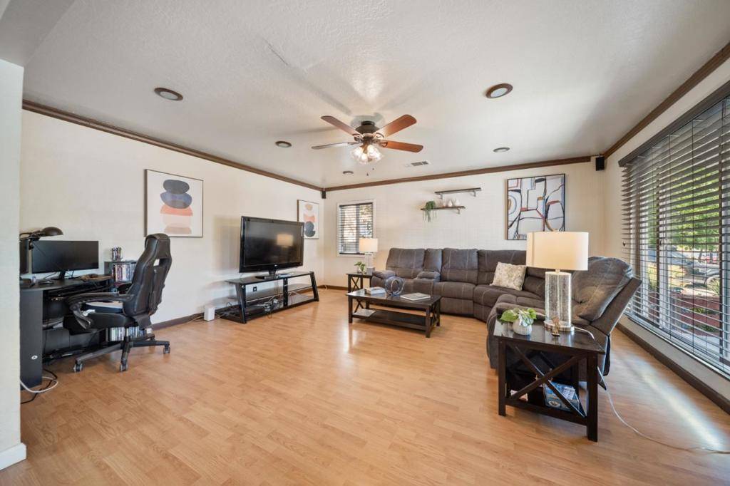 Livermore, CA 94551,1247 Locust ST