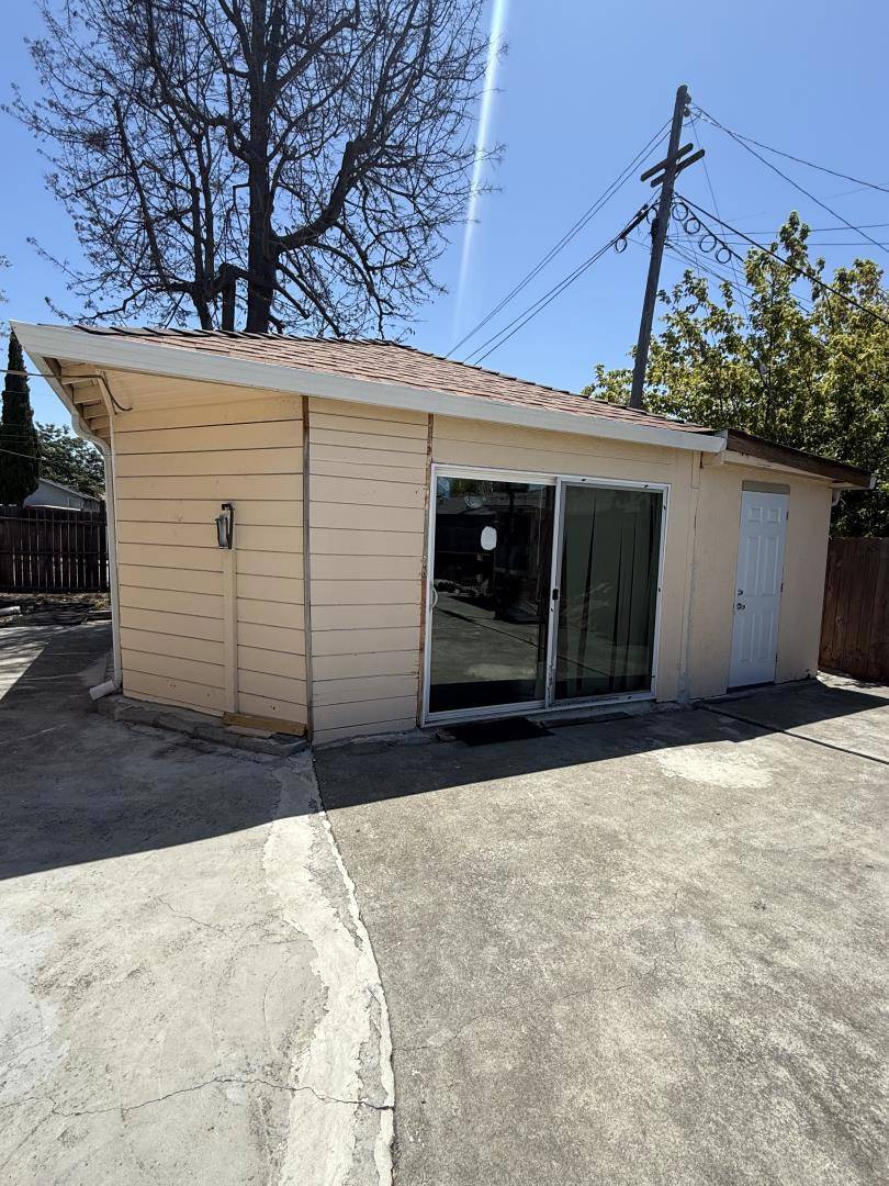 San Lorenzo, CA 94580,792 Delano ST