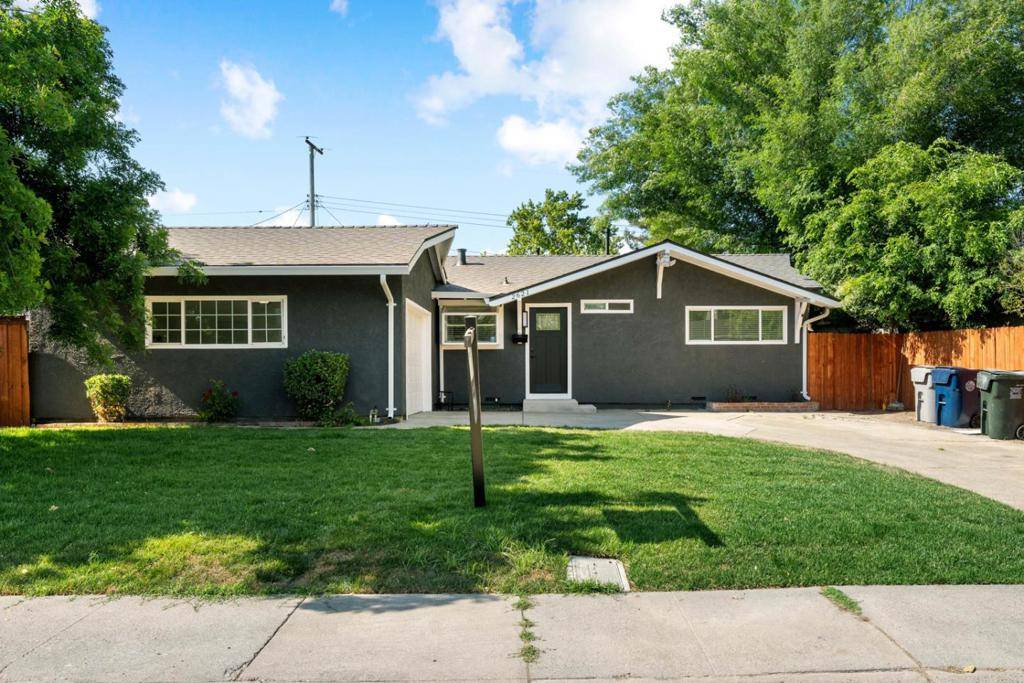 Sacramento, CA 95822,2621 Wood Violet WAY