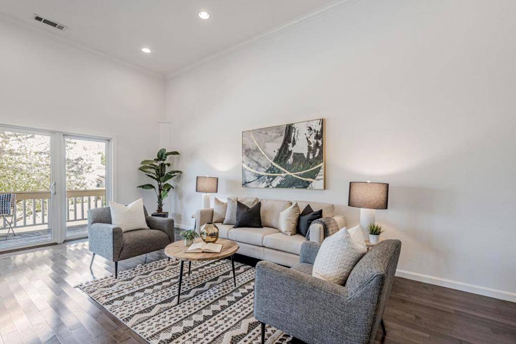 San Carlos, CA 94070,21 Calypso LN