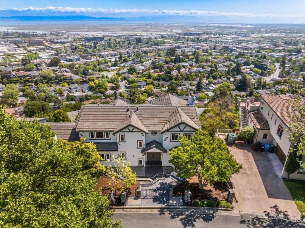 70 Ensenada RD, San Carlos, CA 94070