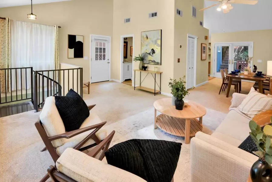 17981 Ogallala Warpath RD, Los Gatos, CA 95033