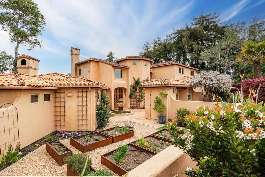 6034 Thurber LN, Santa Cruz, CA 95065