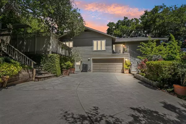 Hillsborough, CA 94010,1408 Avondale RD