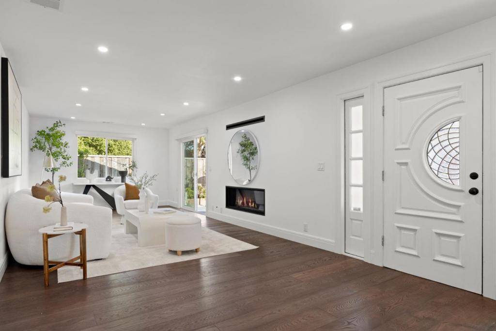 San Bruno, CA 94066,2501 Fleetwood DR