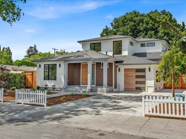 Palo Alto, CA 94303,883 Rorke WAY